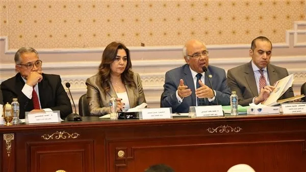 وزيرة التنمية المحلية: حصر الأراضي الصالحة لإقامة مشروعات سكنية جديدة في 4 محافظات وزيرة التنمية المحلية: حصر الأراضي الصالحة لإقامة مشروعات سكنية جديدة في 4 محافظات